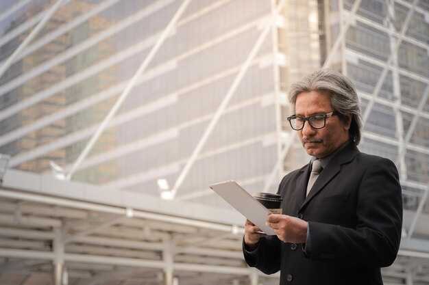 Личная биография и образование