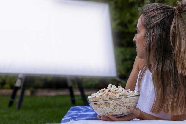 Советы по подготовке к посещению открытого кинотеатра