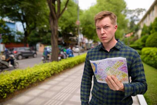 Как работать с геолокацией в социальных сетях