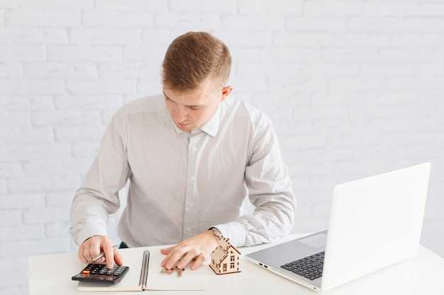 Как изменяются платежи при вариантах с фиксированной и плавающей ставкой