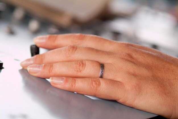 На что обратить внимание при заказе кольца онлайн