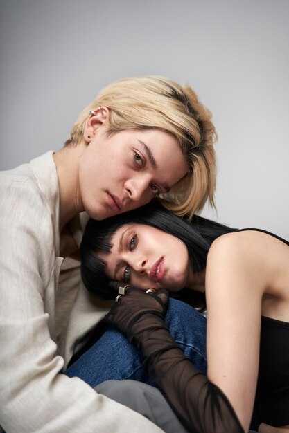 Как одноглазая красотка бросает вызов традиционным стандартам?