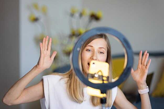 Куда Настя планирует отправиться в следующем месяце?