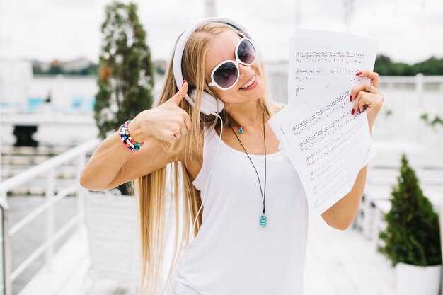 Лирика и темы: о чем поет солист?